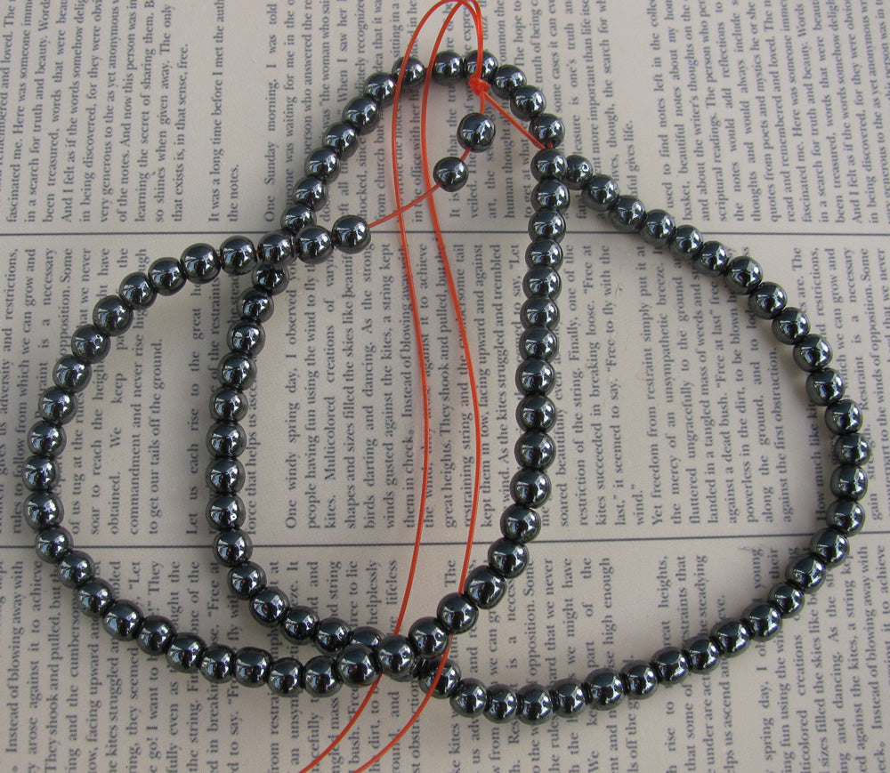 Hematit - Runda 4mm 1 Sträng Hilmas Pyssel