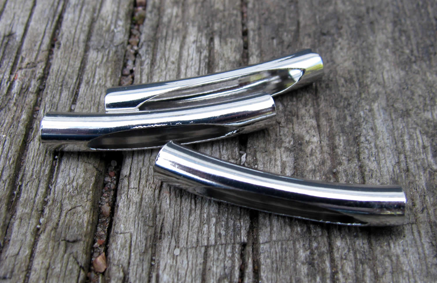 Mellandel Silverfärgad - Böjt Rör med Hål 28mm - 3-Pack Grekisk Metall