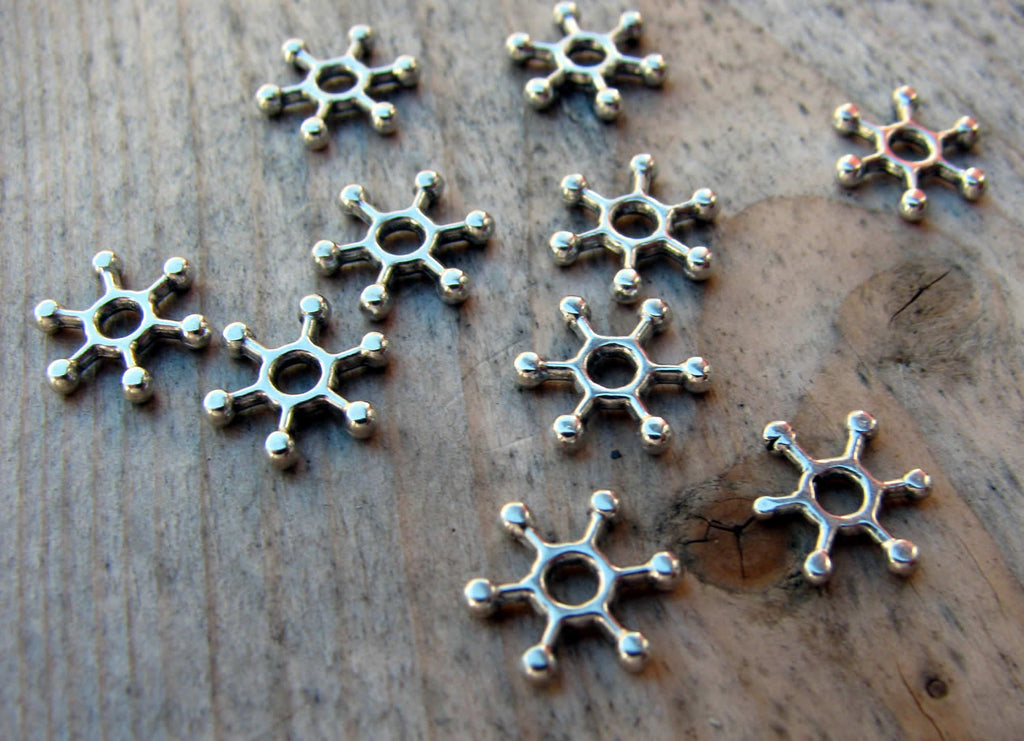 Mellandel Silverfärgad - Snöflinga 8 mm 10-pack Grekisk Metall