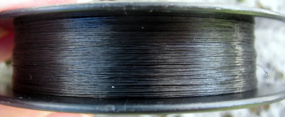 FireLine 8 LB - Smoke/mörkgrå, 50 YD Beadsmith