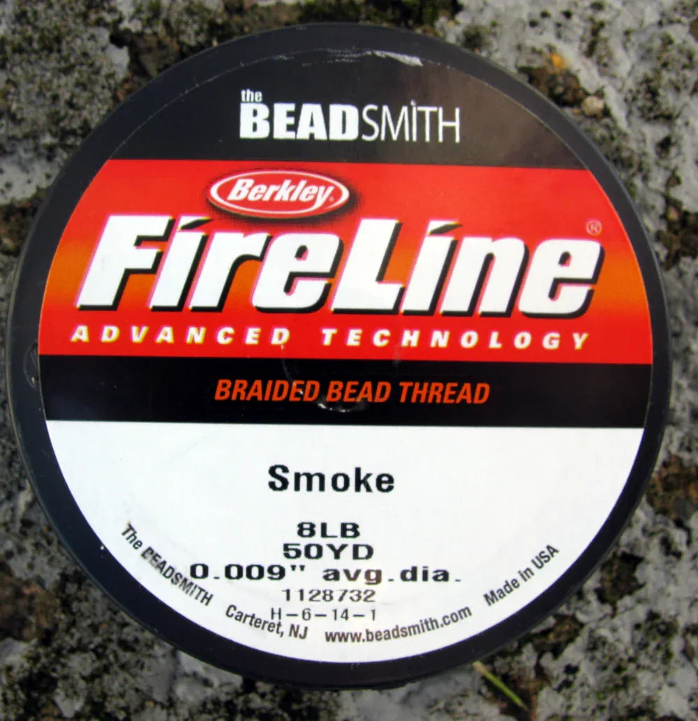 FireLine 8 LB - Smoke/mörkgrå, 50 YD Beadsmith