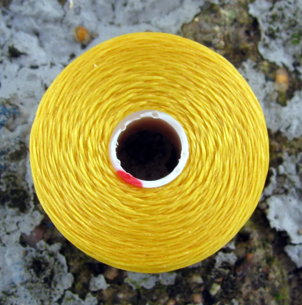 S-Lon Bead Thread - Golden Yellow, Strl D, 1 Rulle Hilmas Pyssel