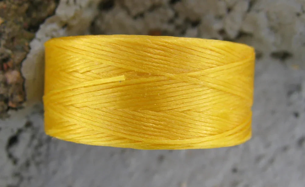S-Lon Bead Thread - Golden Yellow, Strl D, 1 Rulle Hilmas Pyssel