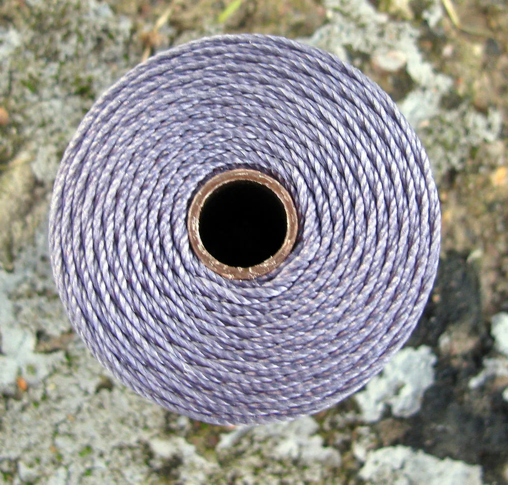 S- Lon bead cord - Lilac, 1 rulle Hilmas Pyssel