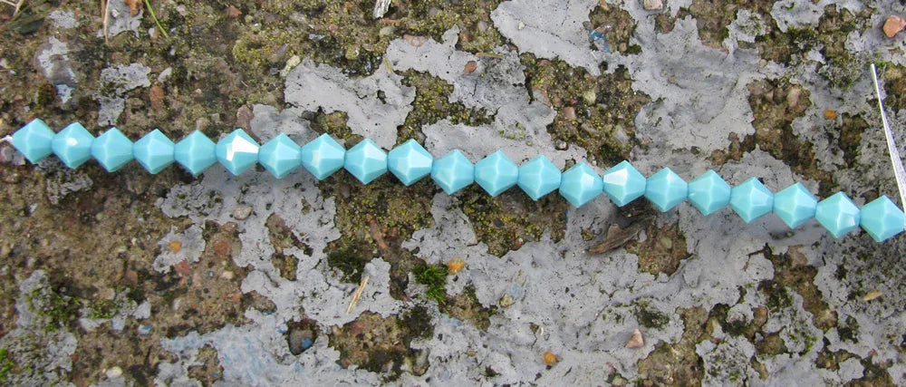 Tjeckiska MC Bicone - Turquoise 6 mm, 1 sträng Preciosa