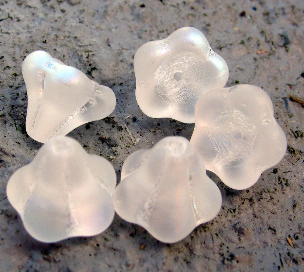 Tjeckiska änglakjolar/blommor - Crystal Matte AB, 11x13mm, 5-pack Hilmas Pyssel