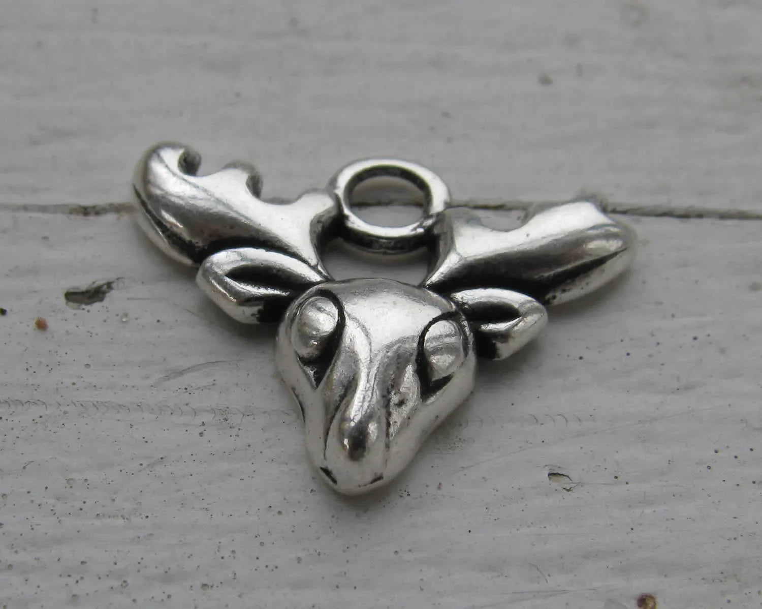 Berlock silverfärgad - Renhuvud, 1 styck Grekisk Metall