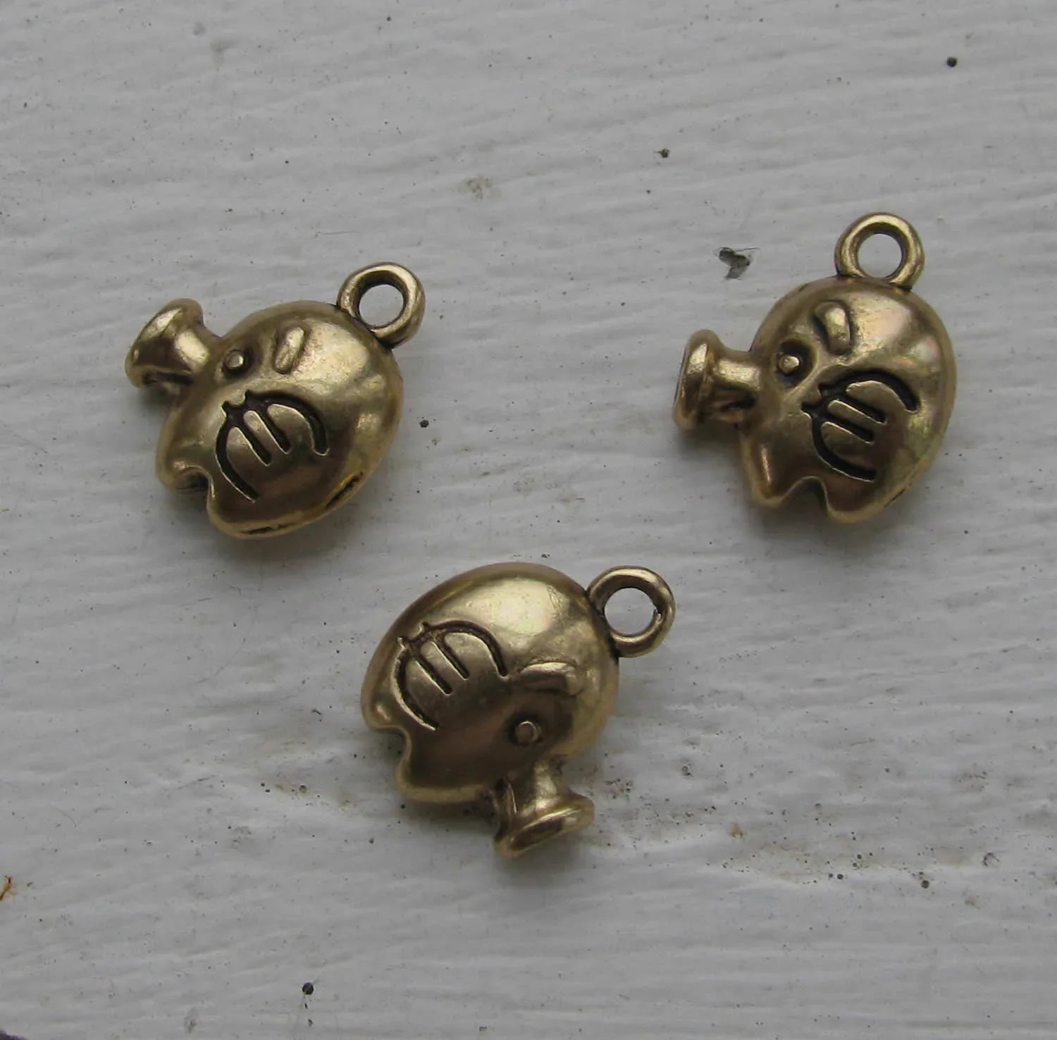 Berlock bronsfärgad - Gris i 3D, 3-pack Grekisk Metall