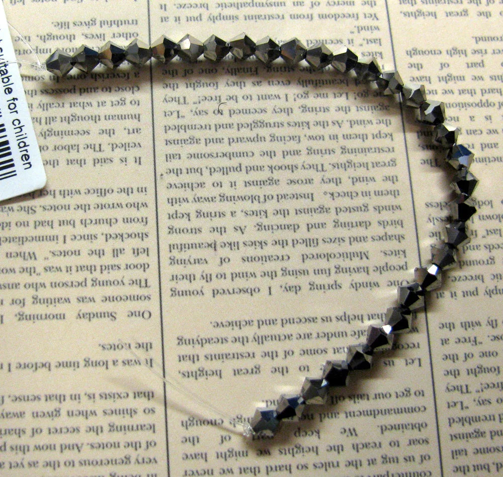 Tjeckiska MC Bicone - Jet Light Hematite 4 mm, 1 sträng Preciosa