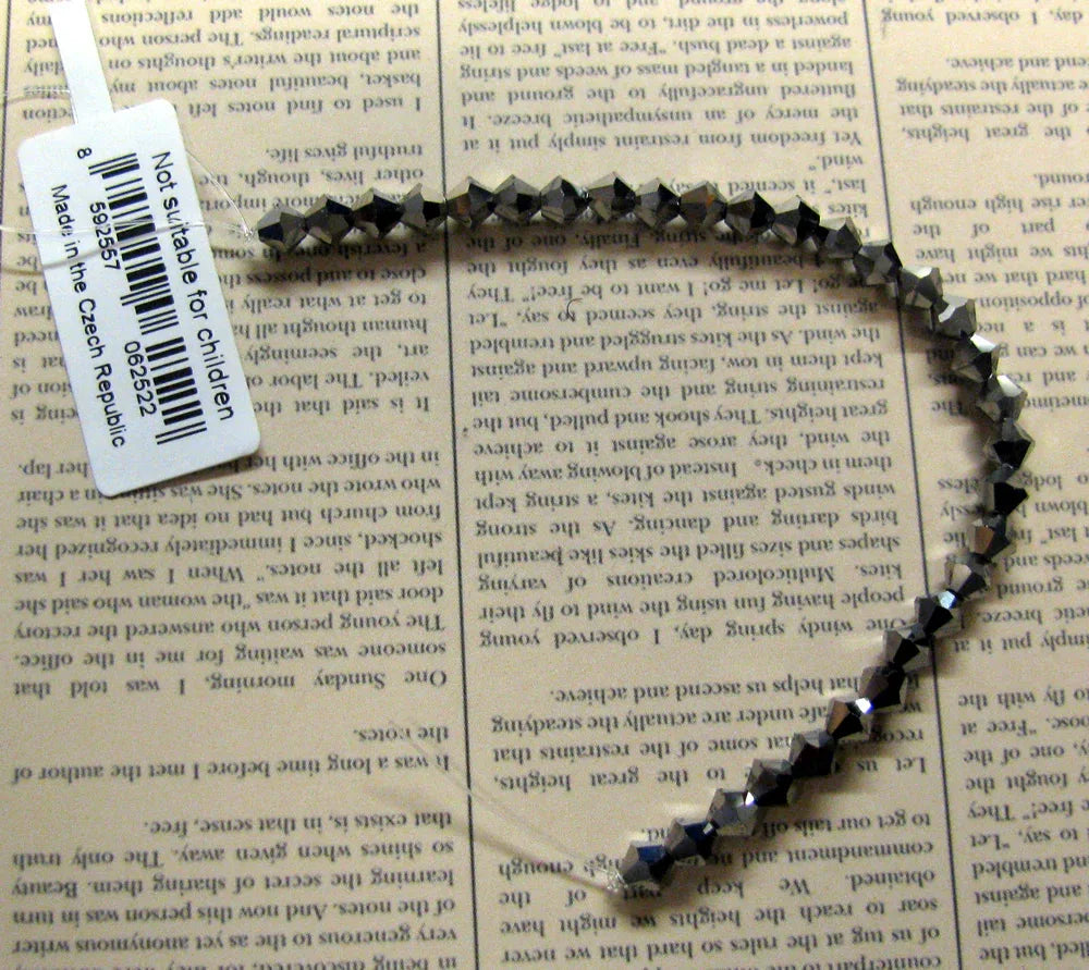 Tjeckiska MC Bicone - Jet Light Hematite 4 mm, 1 sträng Preciosa