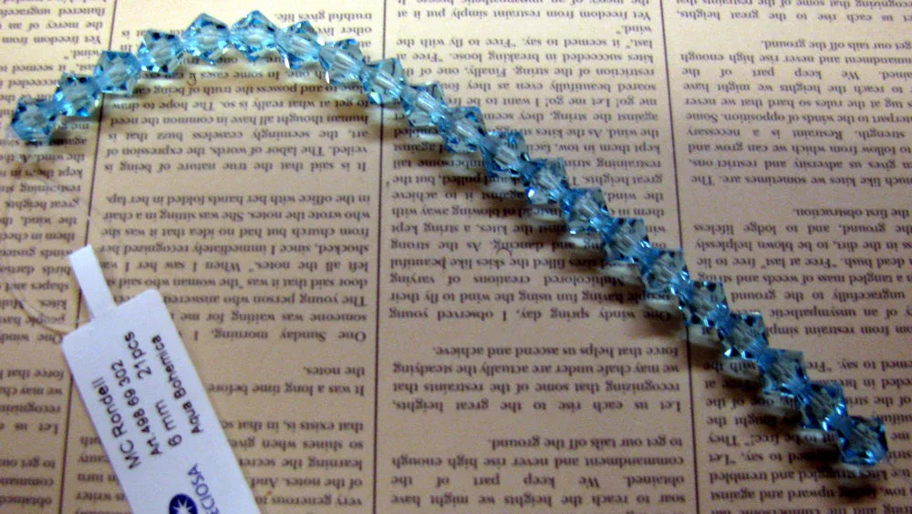 Tjeckiska MC Bicone - Aqua Bohemica 6 mm, 1 sträng Preciosa