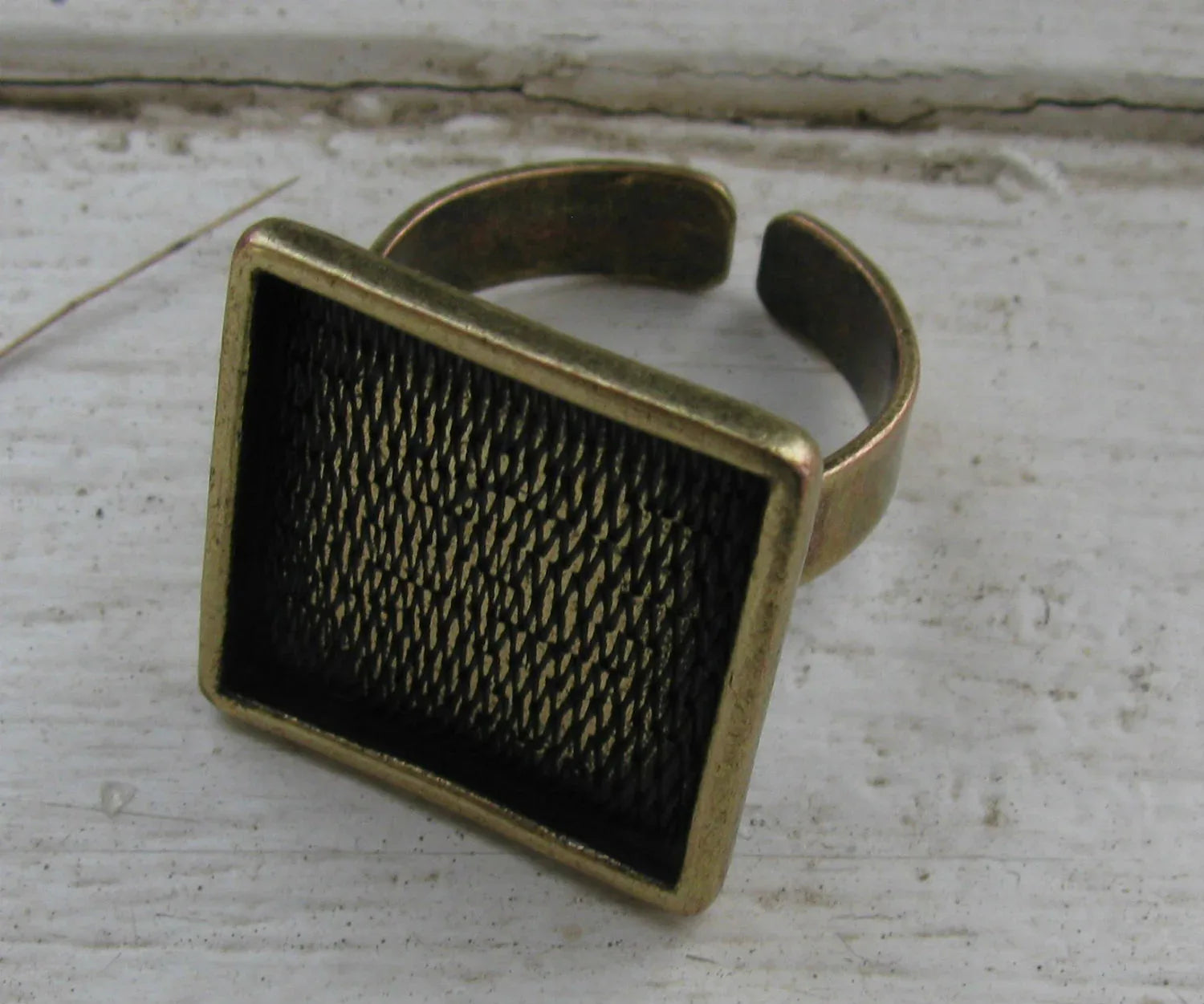 Ringstomme Bronsfärgad - Fyrkantig Ram 18mm 1 styck Grekisk Metall