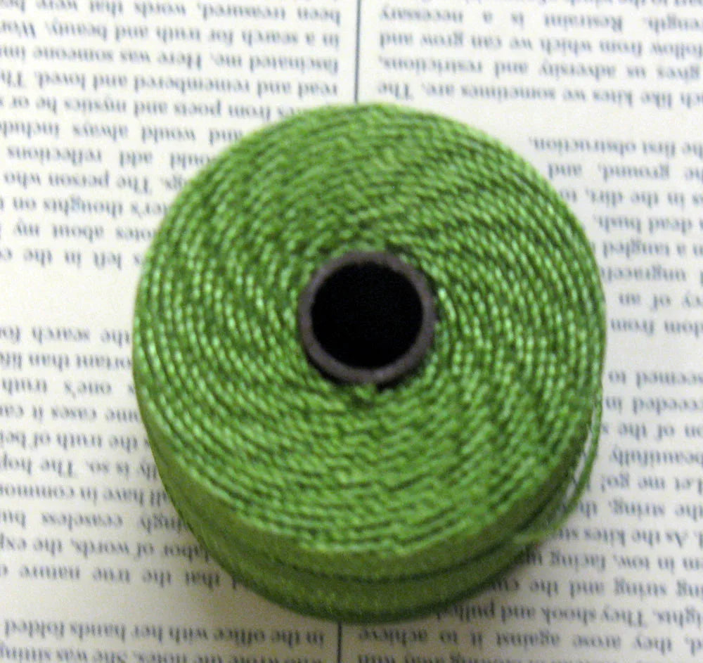 S-Lon Bead Cord - Avocado, 1 Rulle Hilmas Pyssel