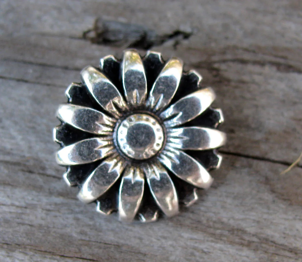 Metallknapp Silverfärgad - Blomma 17mm 1 styck Grekisk Metall