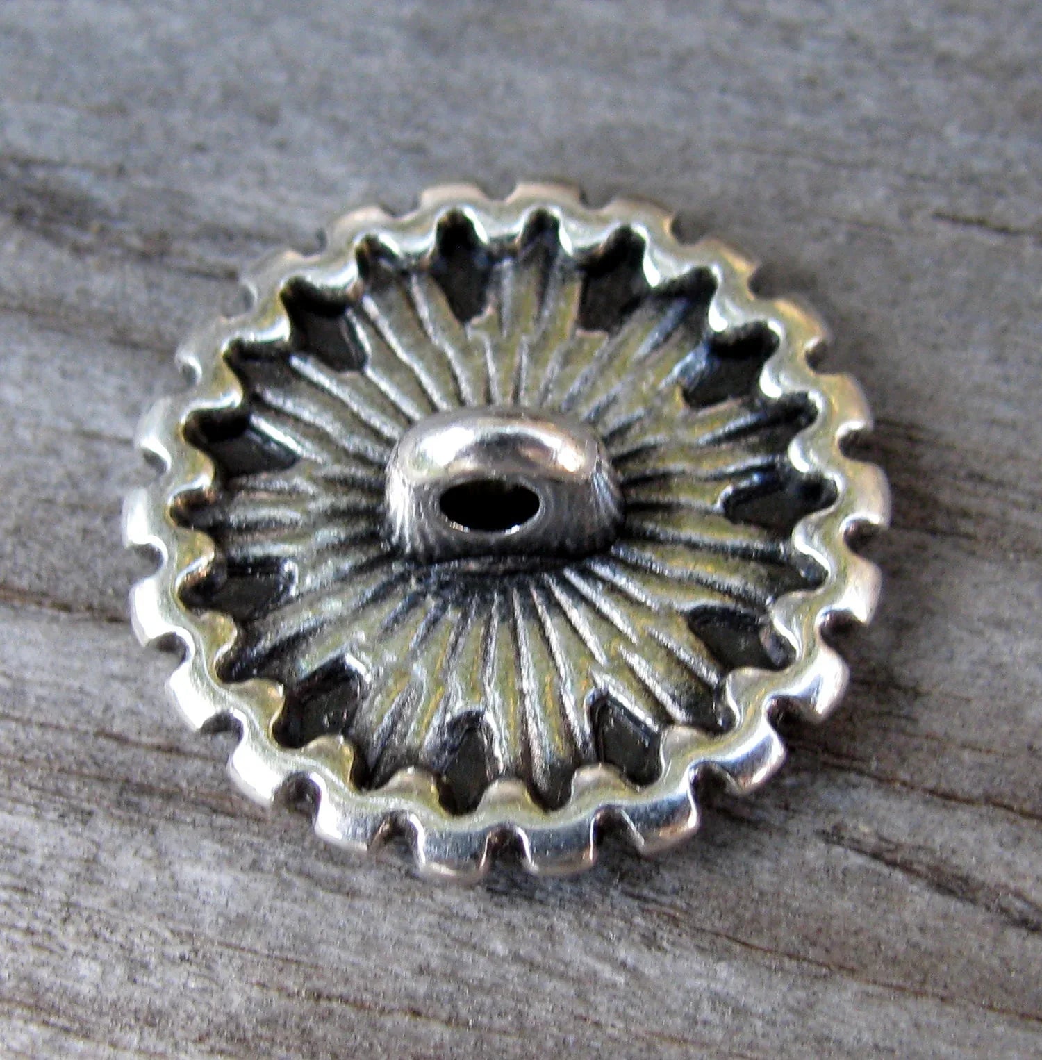 Metallknapp Silverfärgad - Blomma 17mm 1 styck Grekisk Metall