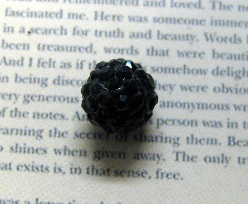 Strasspärla i polymerlera - Svart 8mm 1 styck Hilmas Pyssel