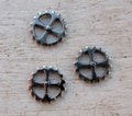 Berlock Silverfärgad - Kugghjul med taggar, 14 mm, 3-pack Grekisk Metall