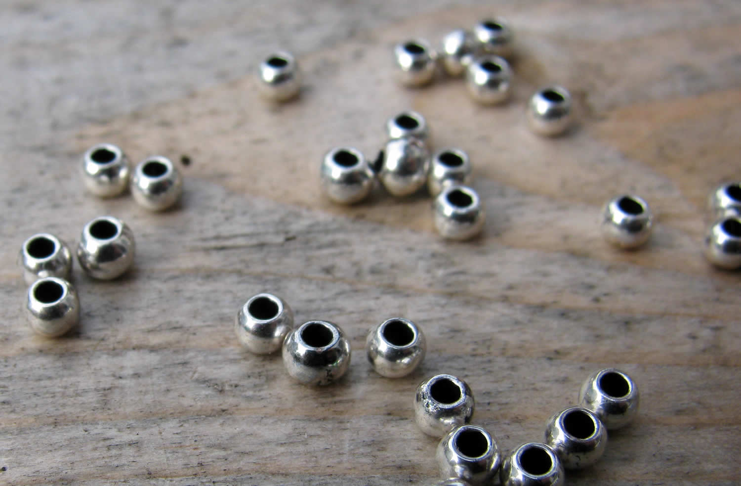 Mellandel Silverfärgad - Rund 3 mm, 20-pack Grekisk Metall