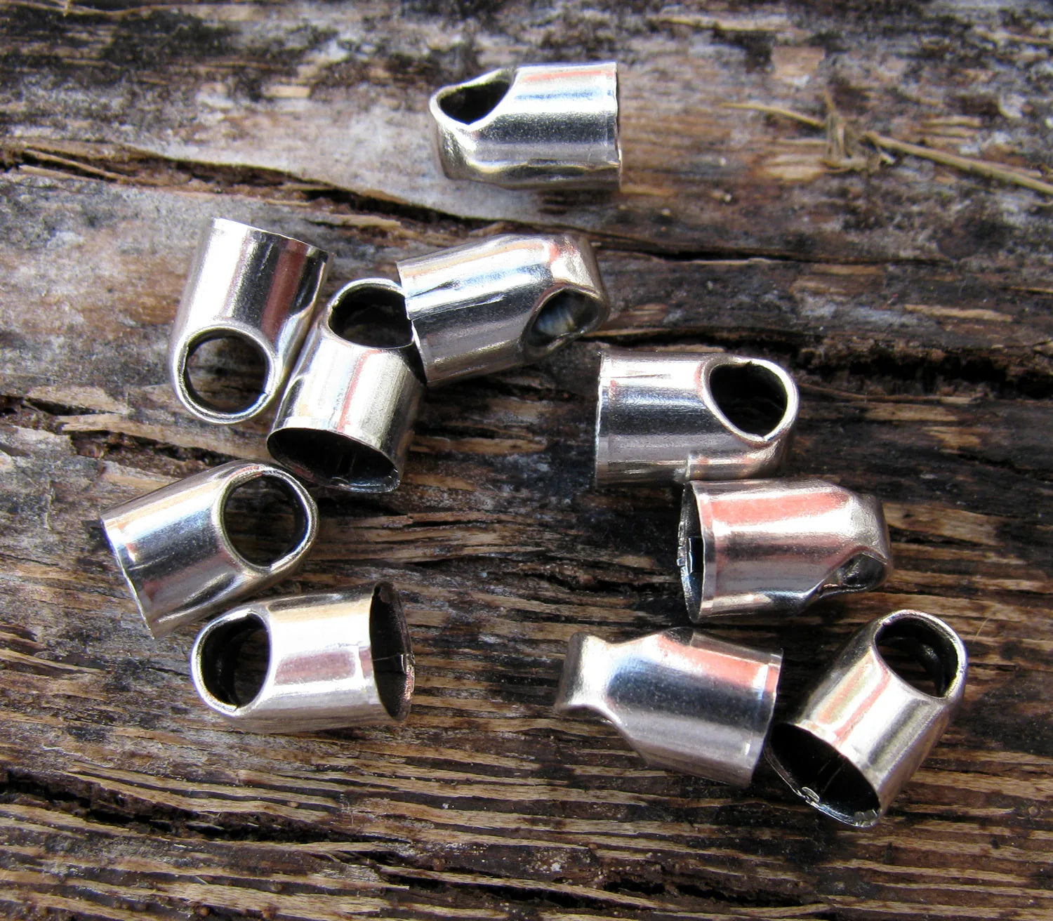 Ändfäste Silverfärgade - Runt hål, 4,2mm, 10-pack Grekisk Metall