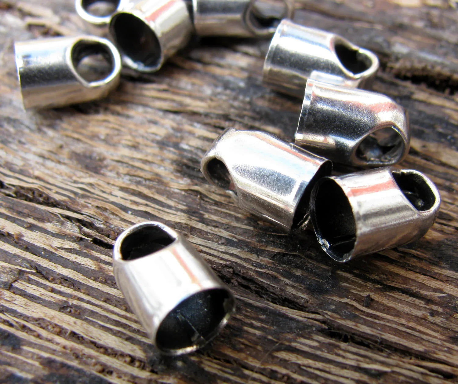 Ändfäste Silverfärgade - Runt hål, 4,2mm, 10-pack Grekisk Metall