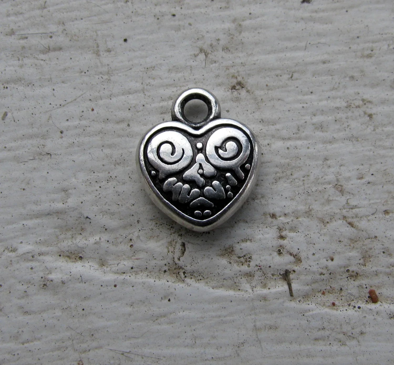 Berlock Silverpläterad - Hjärta med Mönster 11,5 mm 1 styck Grekisk Metall