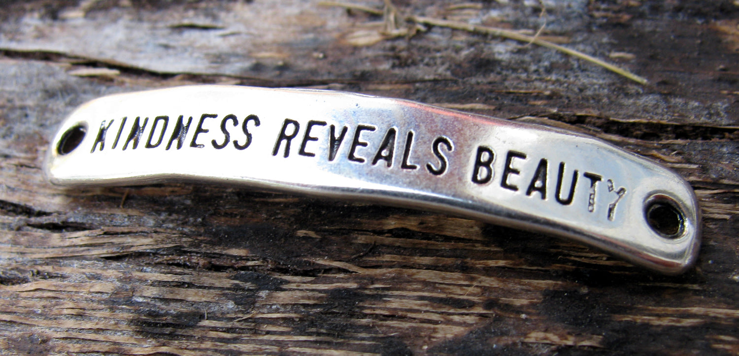 Connector Silverfärgat - Kindness Reveals Beauty 40x7mm, 1 styck Grekisk Metall