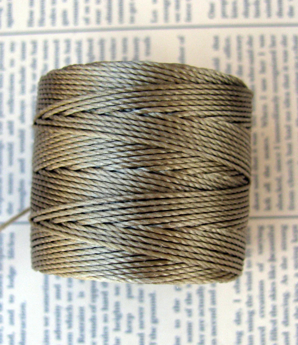 S-Lon Bead Cord - Khaki, 1 Rulle Hilmas Pyssel