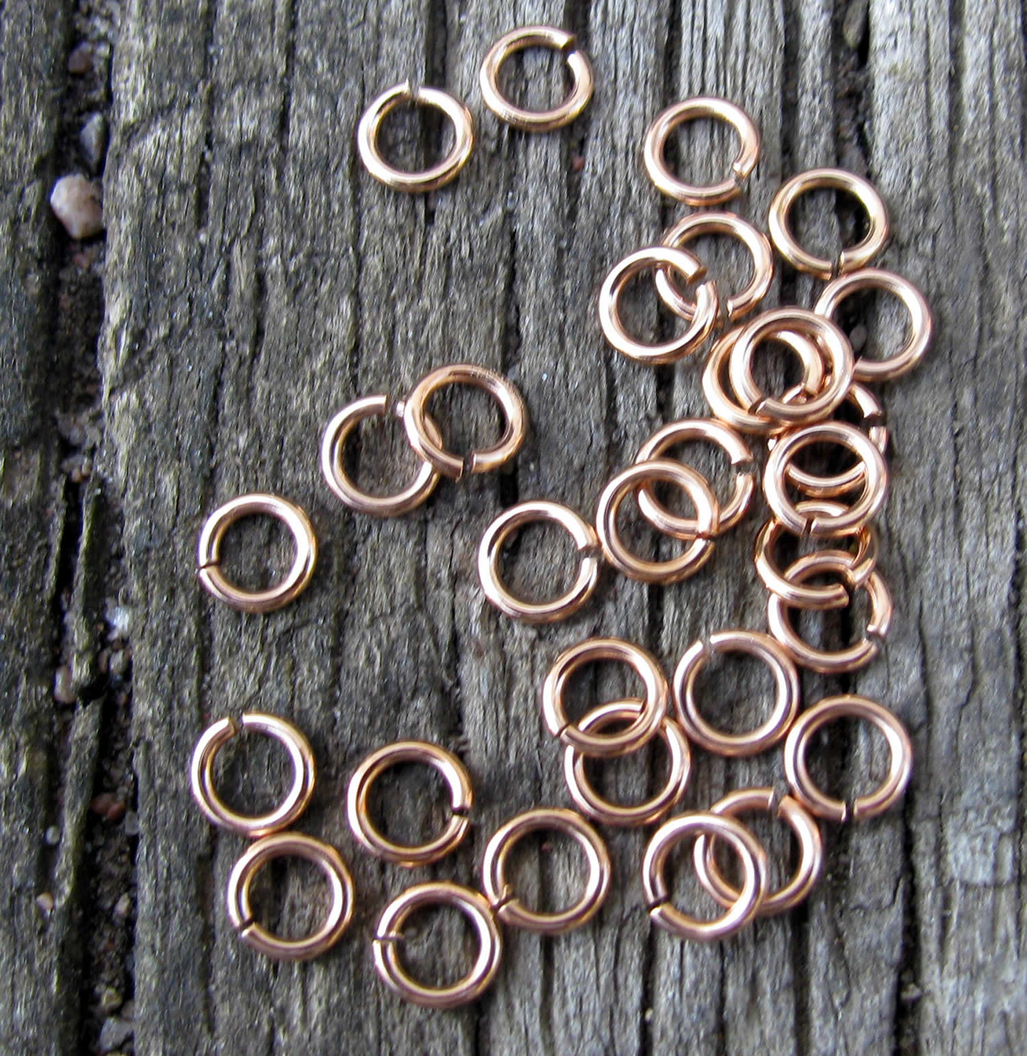 Bindringar roséguldfärgade - 4,5x0,8 mm, 50-pack Grekisk Metall