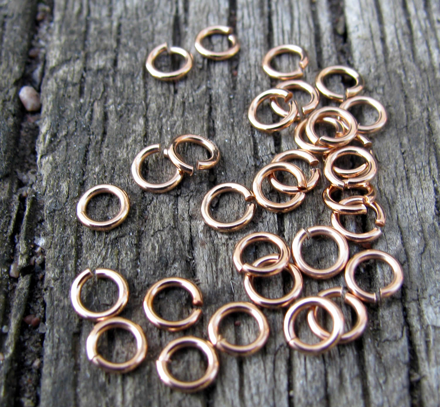 Bindringar roséguldfärgade - 4,5x0,8 mm, 50-pack Grekisk Metall