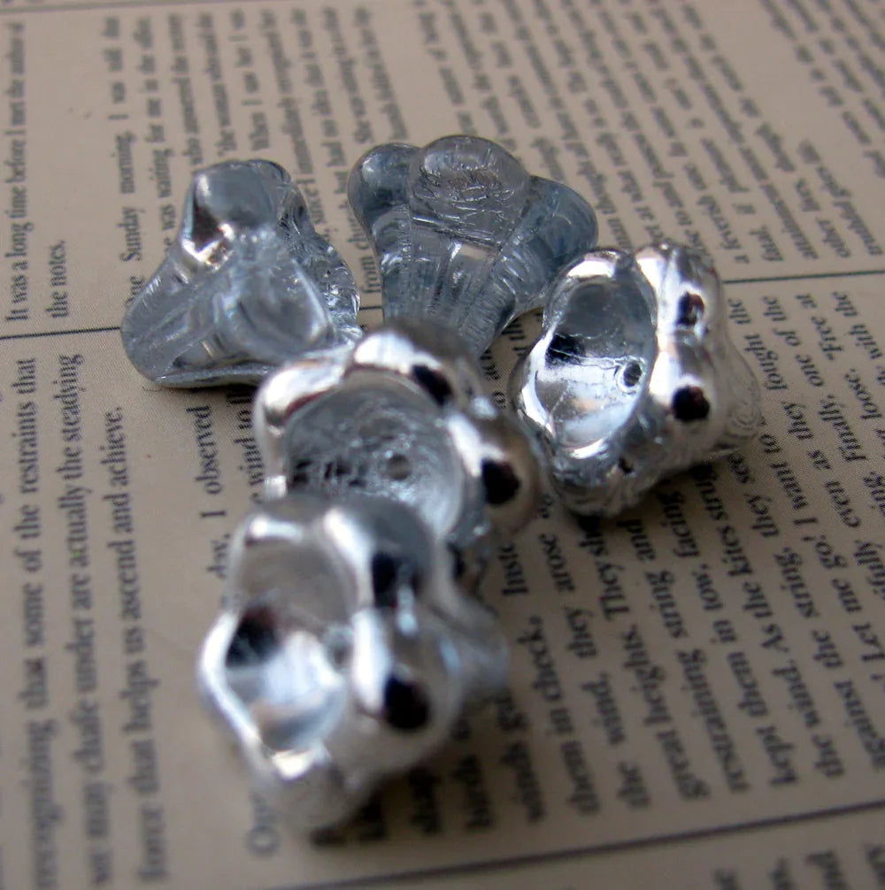 Tjeckiska änglakjolar/blommor - Klar/Silver, 11x13mm, 5-pack Hilmas Pyssel