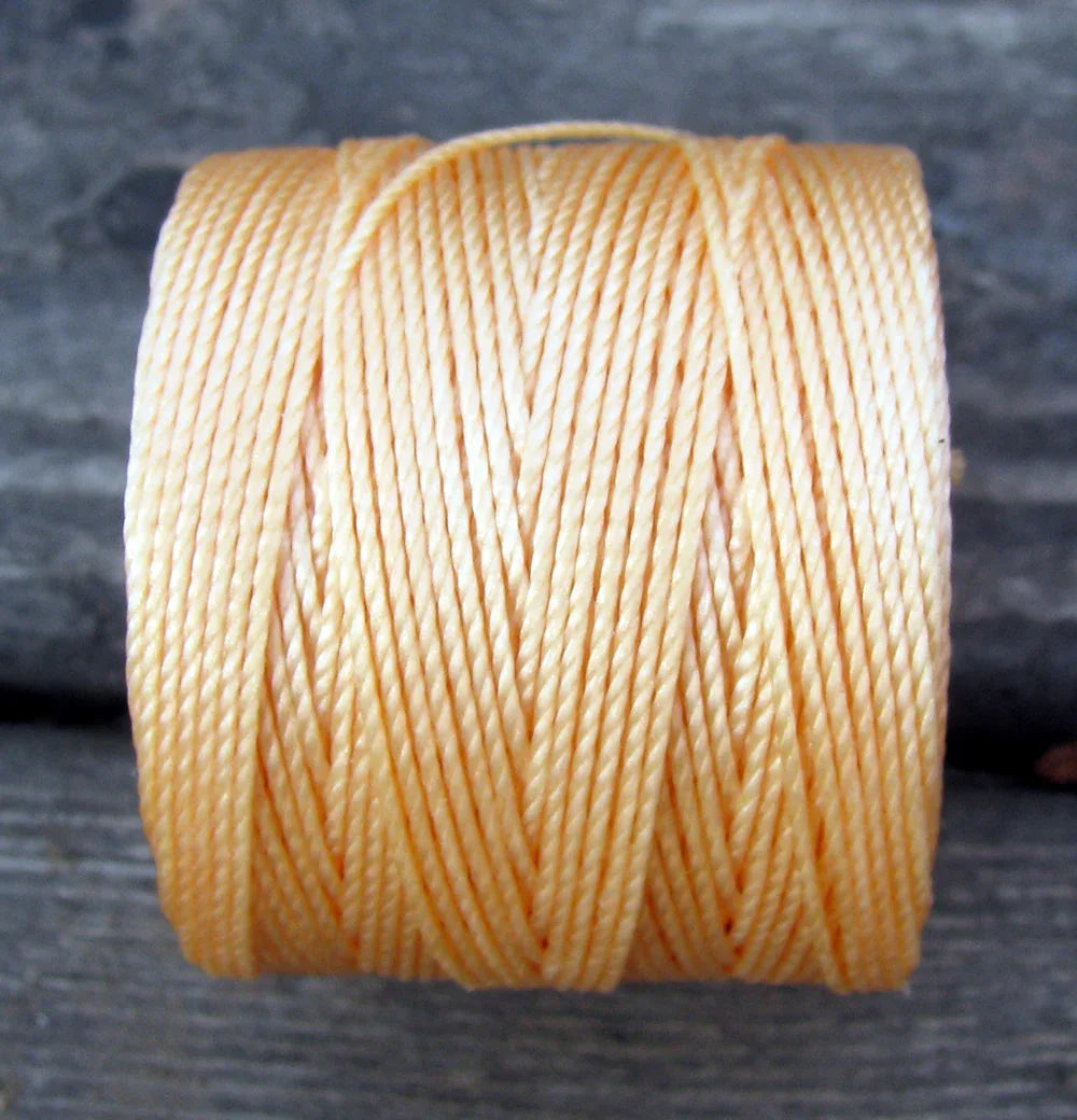 S- Lon bead cord - Light Peach, 1 rulle Hilmas Pyssel