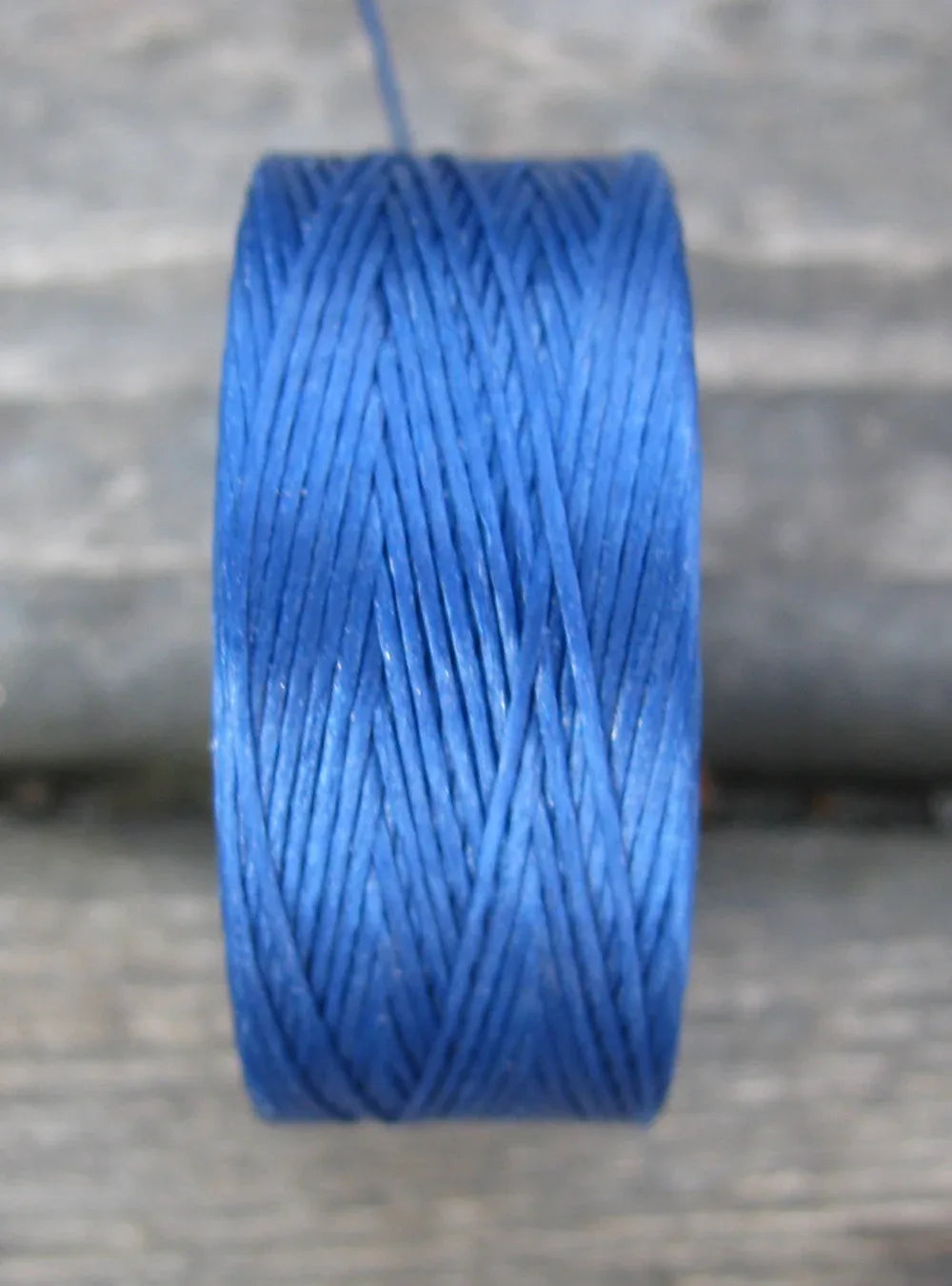 S-Lon Bead thread - Royal Blue, storlek D, 1 rulle Hilmas Pyssel