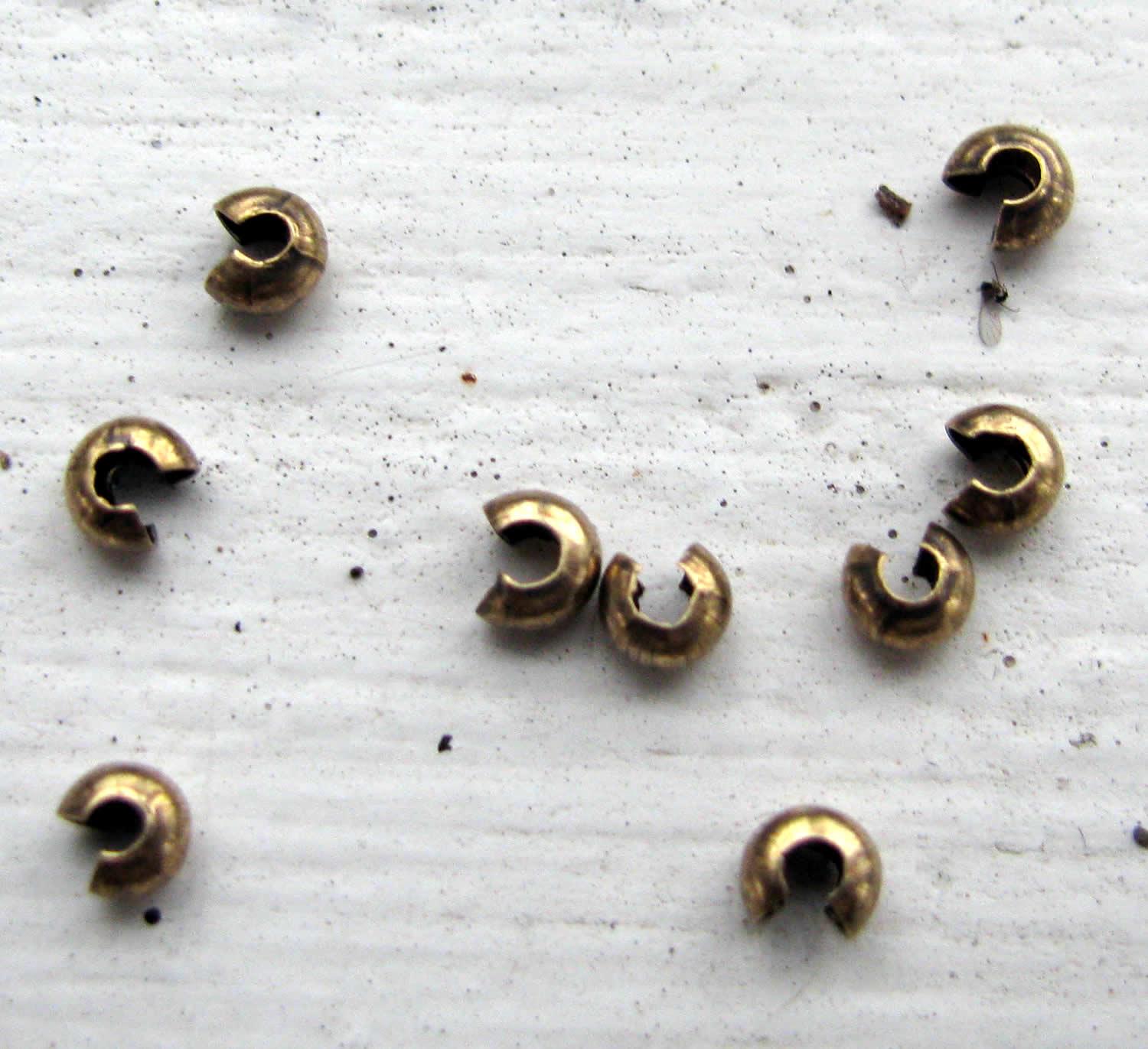 Klämtäckare Bronsfärgad - 3 mm 10-pack Grekisk Metall