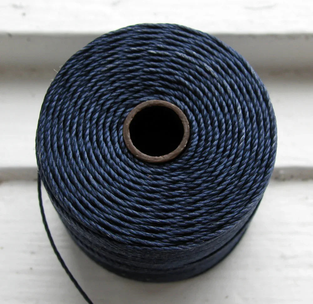 S- Lon bead cord - Navy, 1 rulle Hilmas Pyssel
