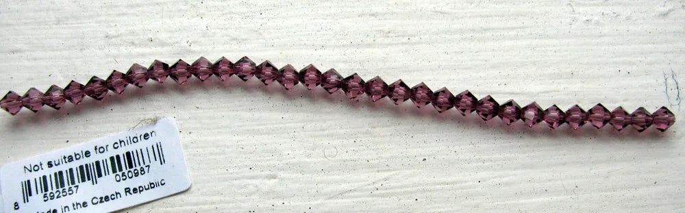 Tjeckiska MC Bicone - Amethyst 4 mm, 1 sträng Preciosa