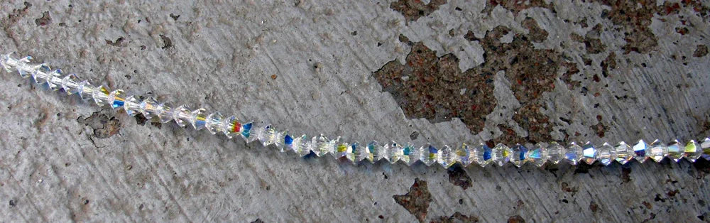 Tjeckiska MC Bicone - Crystal AB 3 mm, 1 sträng Preciosa