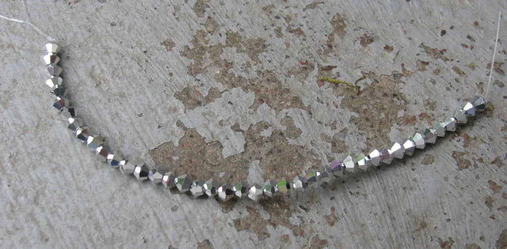 Tjeckiska MC Bicone - Crystal Labrador Full 3 mm, 1 sträng Preciosa