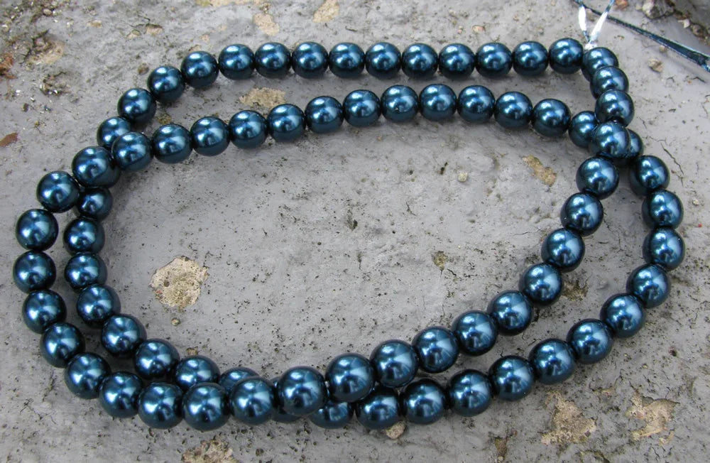 Tjeckiska vaxade glaspärlor - Montana 8mm, 1 sträng Hilmas Pyssel