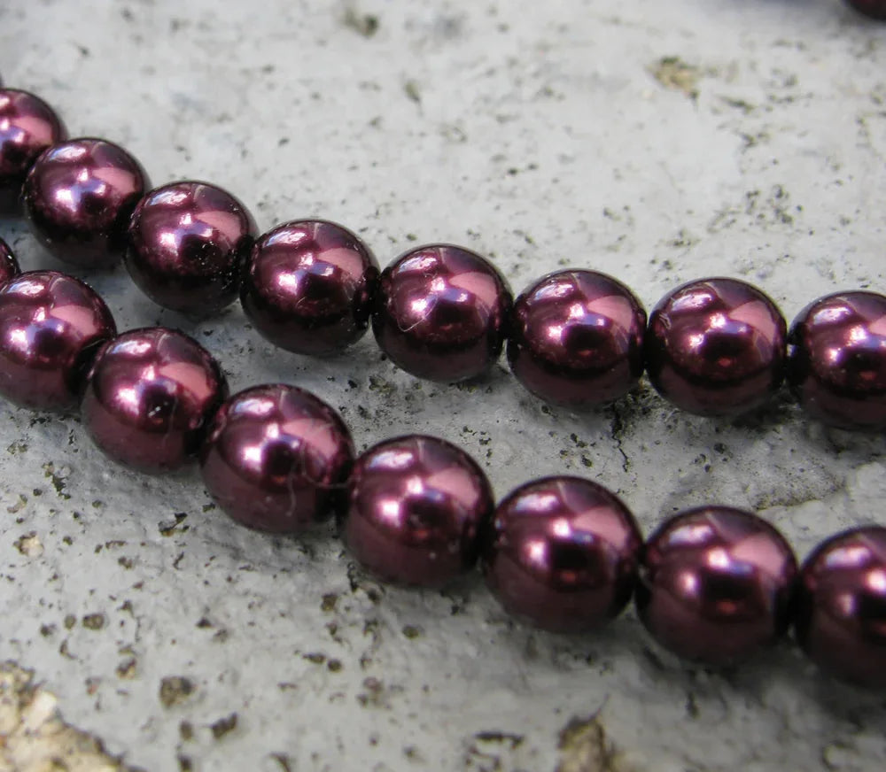 Tjeckiska vaxade glaspärlor - Burgundy 6mm, 1 sträng Hilmas Pyssel