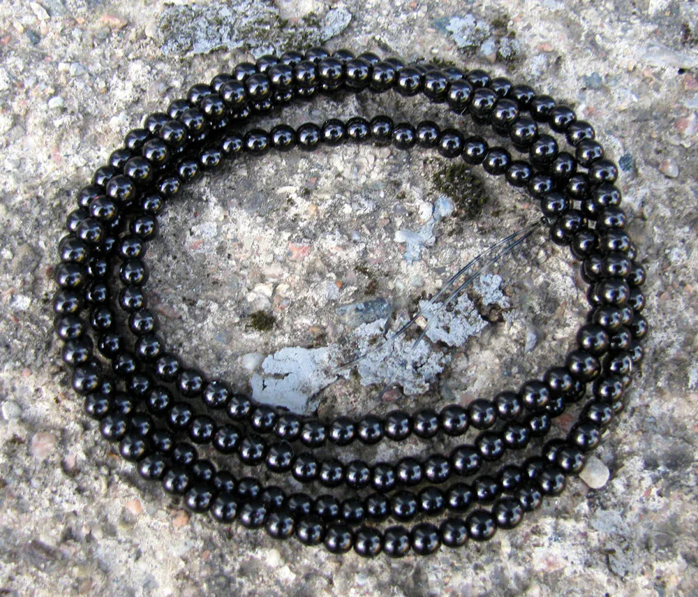 Vaxade glaspärlor - Svarta 3 mm, 1 sträng Hilmas Pyssel