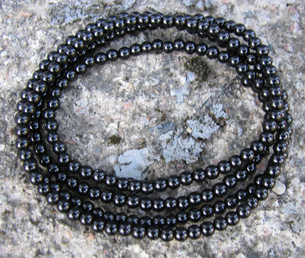 Vaxade glaspärlor - Svarta 3 mm, 1 sträng Hilmas Pyssel