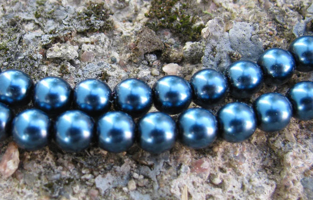 Tjeckiska vaxade glaspärlor - Montana 6mm, 1 sträng Hilmas Pyssel