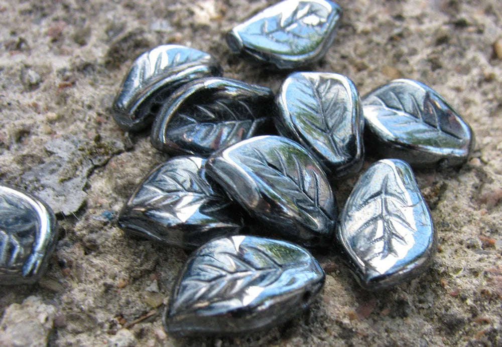 Glaspärlor Löv - Hematite, 9x14mm, 10-pack Hilmas Pyssel