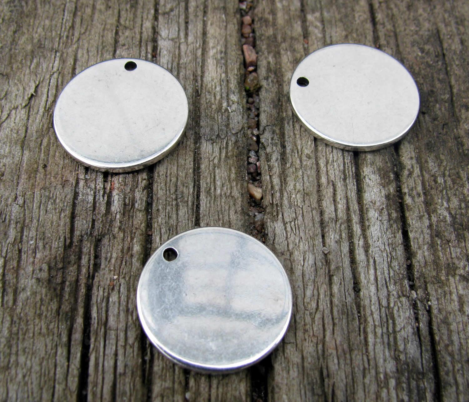 Berlock Silverfärgad - Rund 15mm 3- pack Grekisk Metall