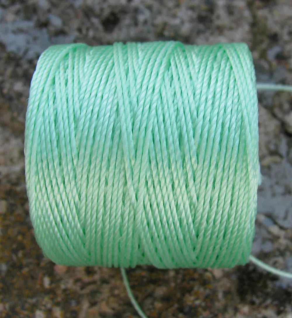 S- Lon bead cord - Pastel Mint Green, 1 rulle Hilmas Pyssel