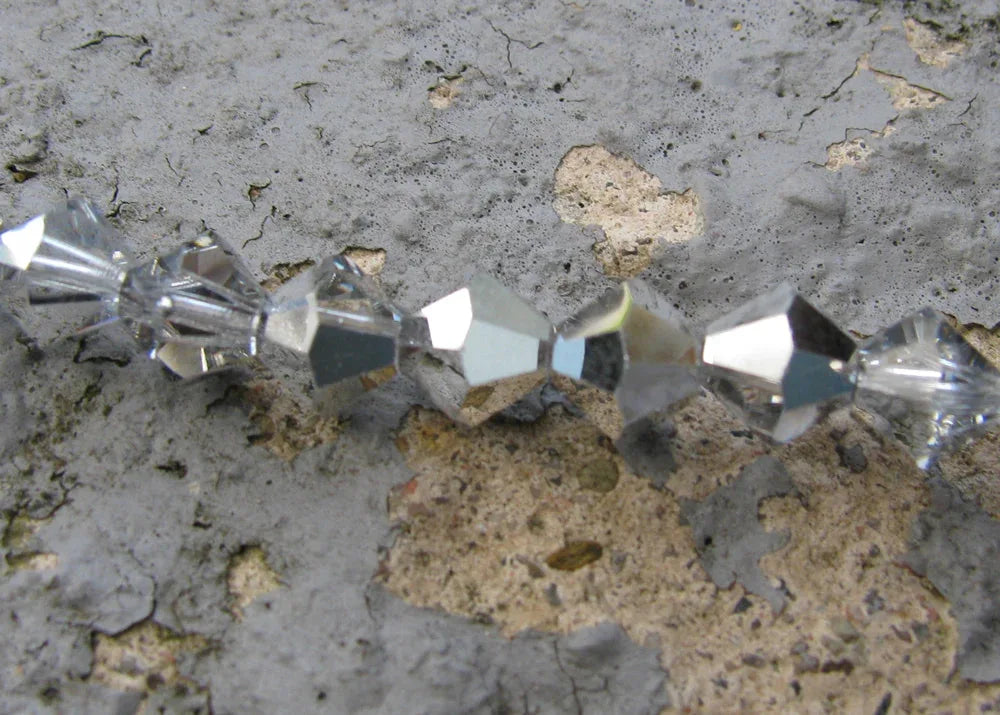 Tjeckiska MC Bicone - Crystal Labrador 6 mm, 1 sträng Preciosa