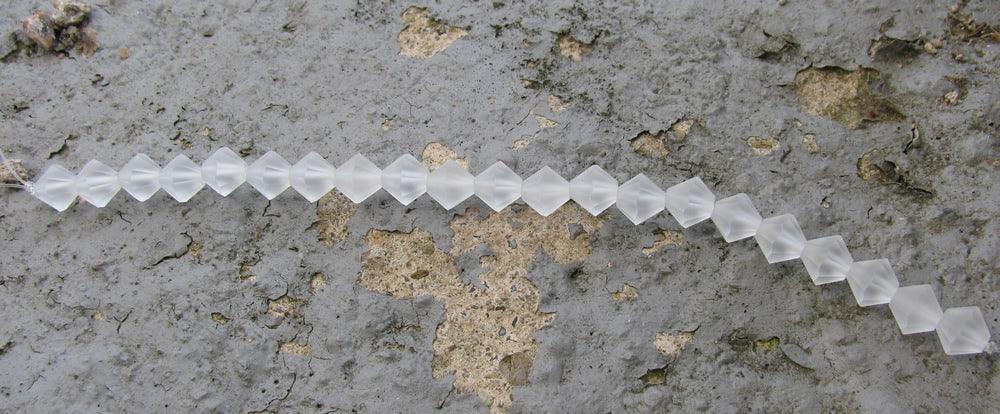 Tjeckiska MC Bicone - Crystal Matte 6 mm, 1 sträng Preciosa