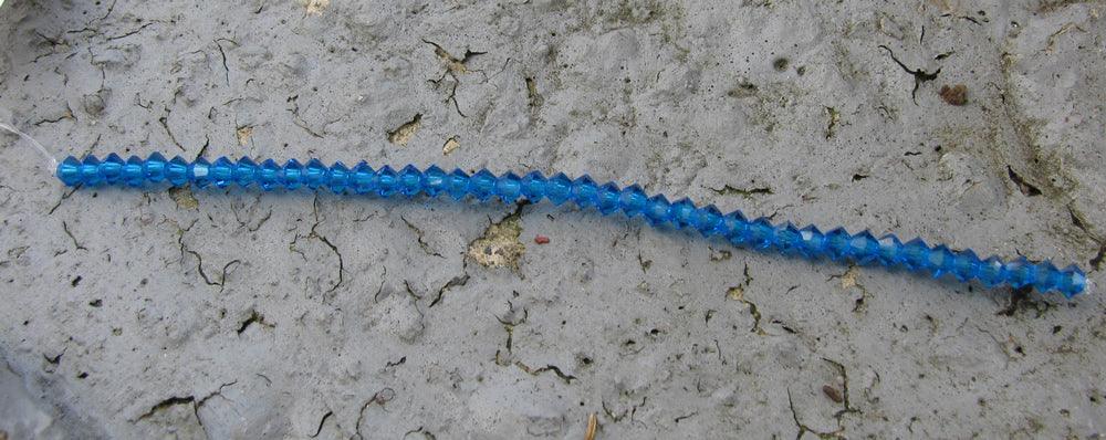 Tjeckiska MC Bicone - Capri Blue, 3 mm 1 sträng Preciosa