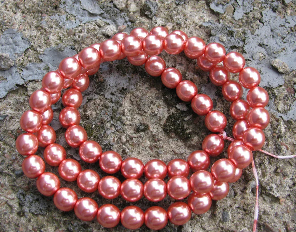 Tjeckiska Vaxade Glaspärlor - Salmon 8mm, 1 sträng Hilmas Pyssel