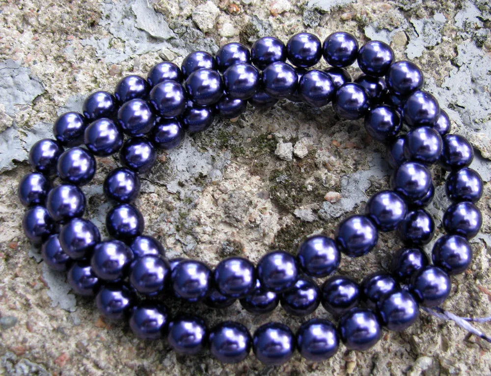 Tjeckiska vaxade glaspärlor - Purple 8mm, 1 sträng Hilmas Pyssel